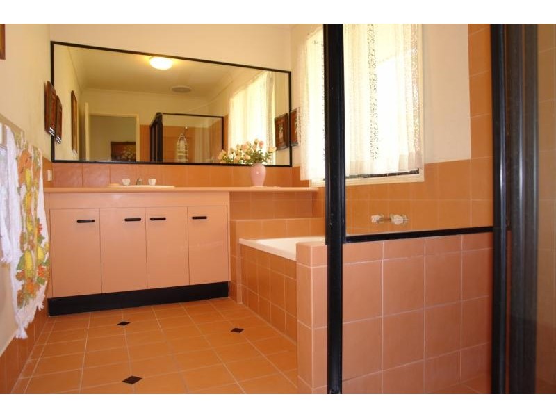 Pacific Pines QLD 4211