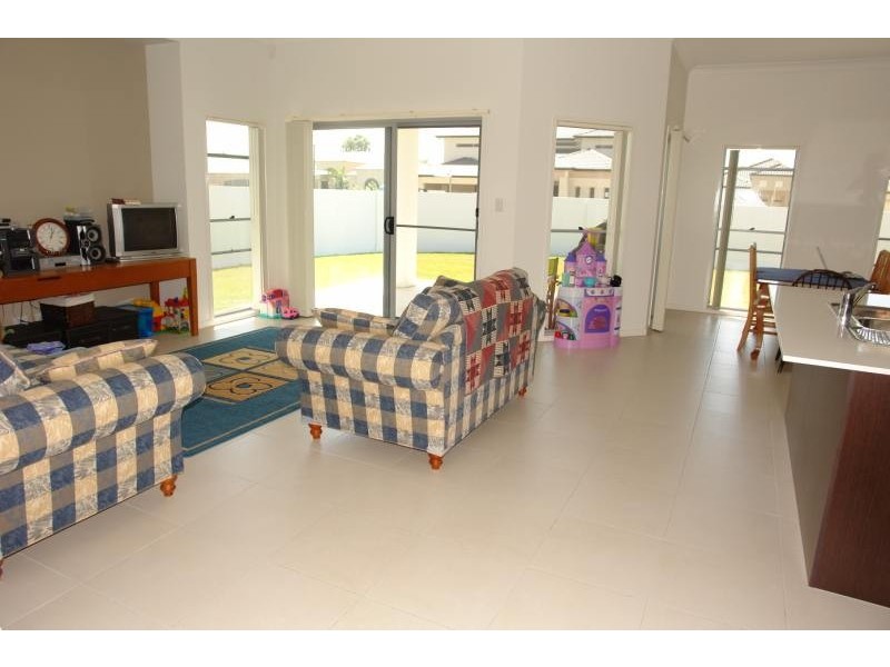 Coombabah QLD 4216