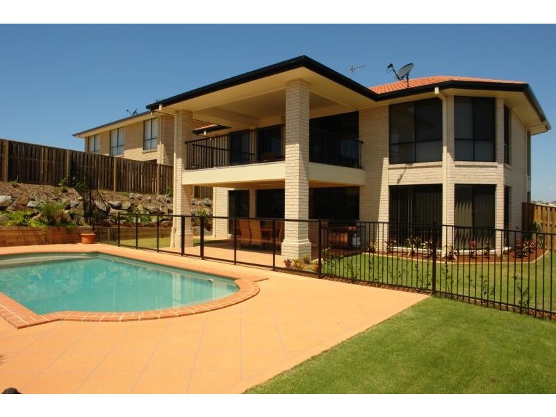 Pacific Pines QLD 4211