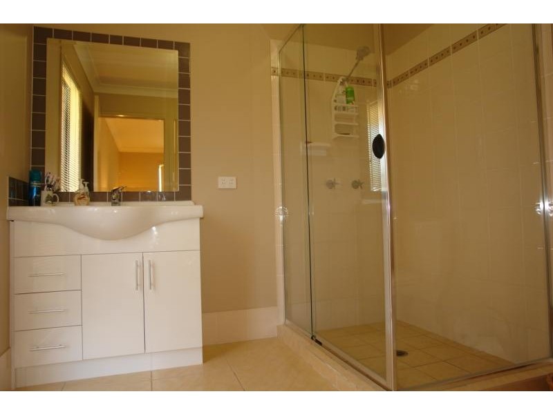 Pacific Pines QLD 4211