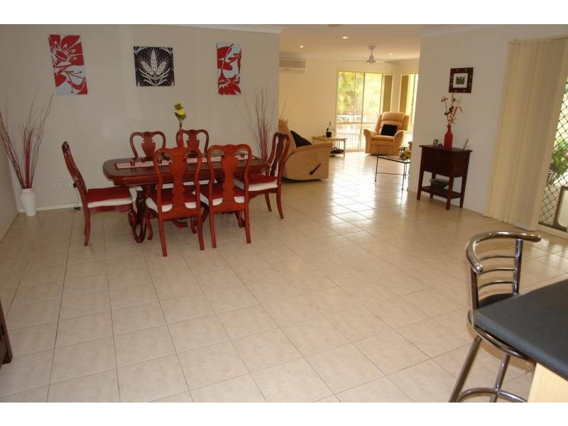 Pacific Pines QLD 4211