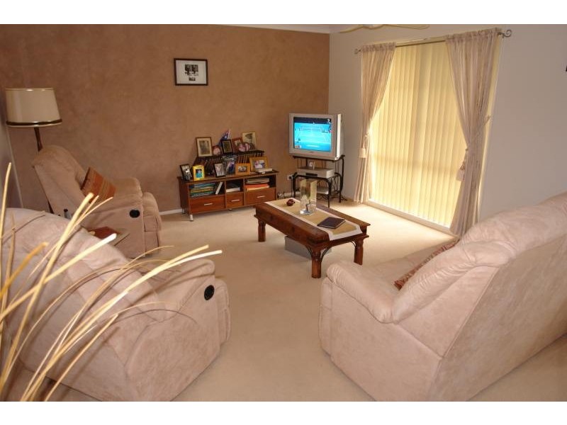 Pacific Pines QLD 4211