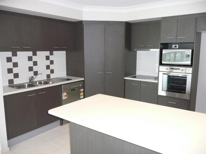 Pacific Pines QLD 4211