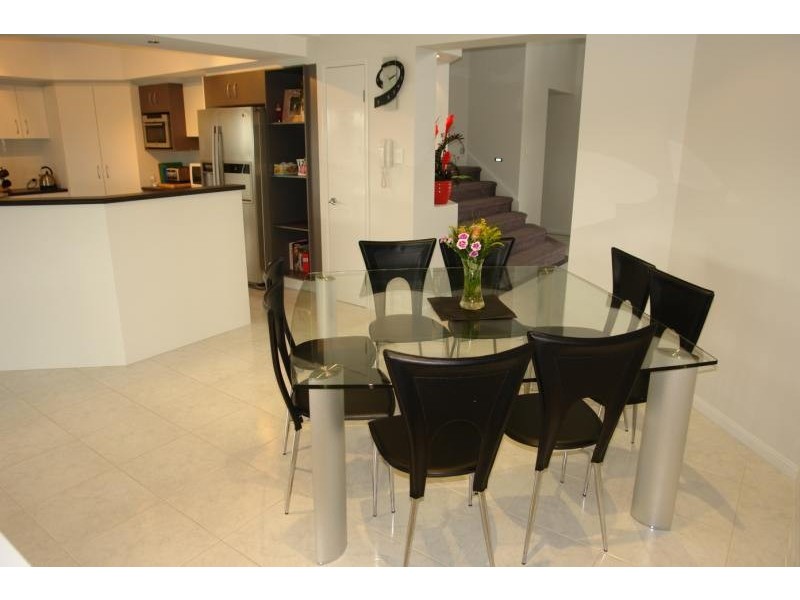 Pacific Pines QLD 4211