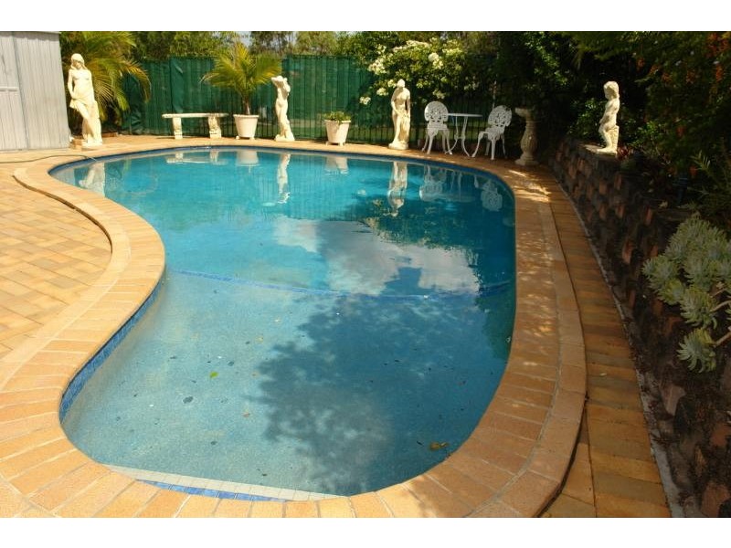 Pacific Pines QLD 4211