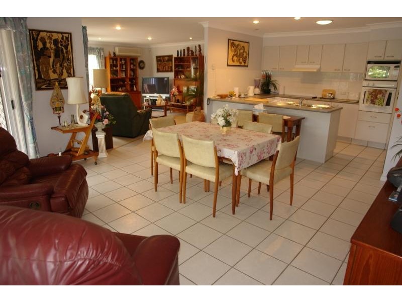 Pacific Pines QLD 4211