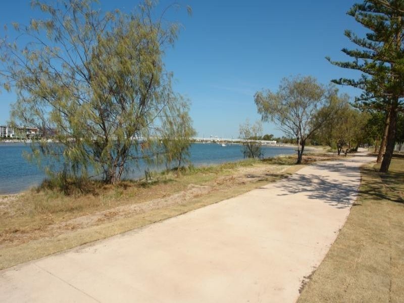 Paradise Point QLD 4216