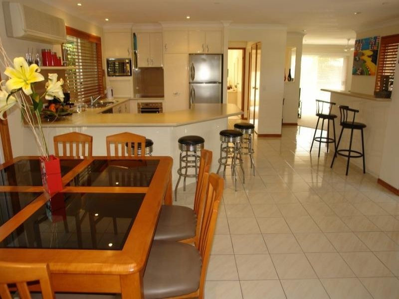 Hollywell QLD 4216