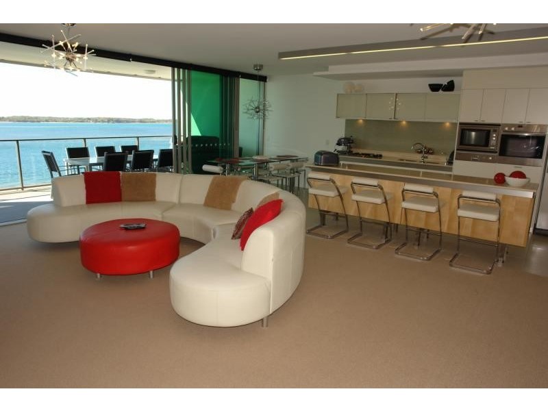 Paradise Point QLD 4216