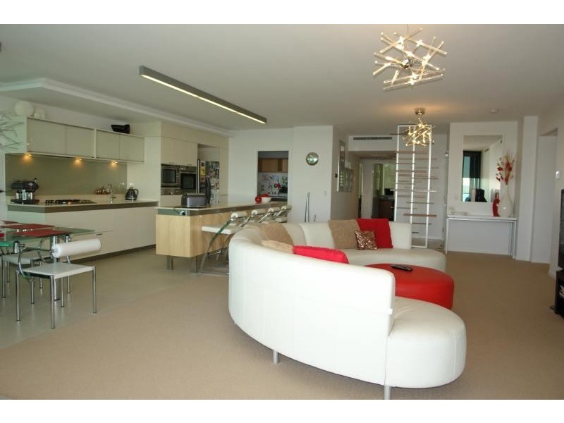 Paradise Point QLD 4216