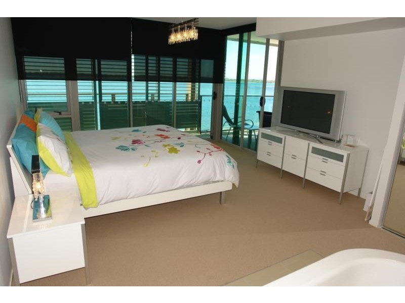 Paradise Point QLD 4216