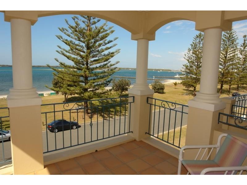 Runaway Bay QLD 4216