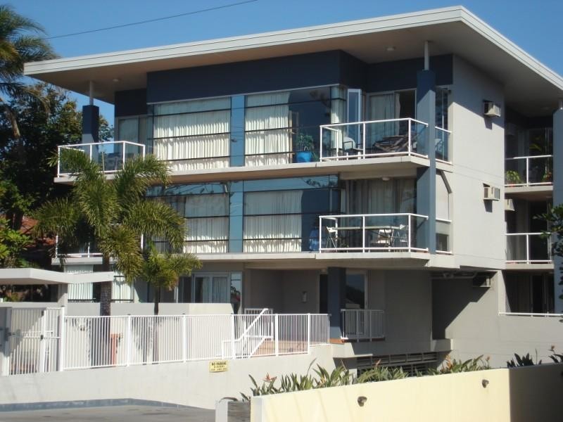 Biggera Waters QLD 4216