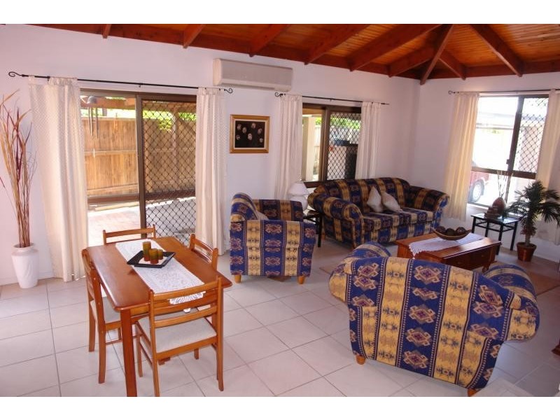 Paradise Point QLD 4216