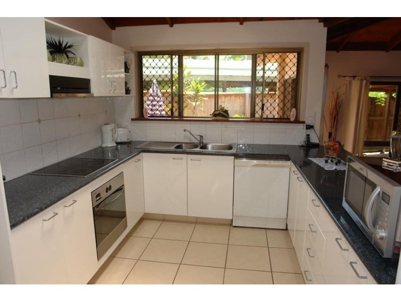 Paradise Point QLD 4216