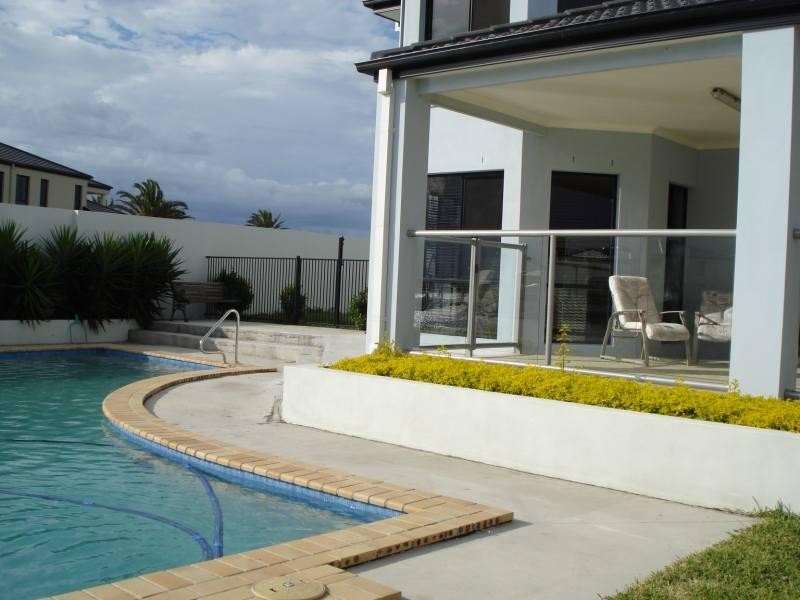 Paradise Point QLD 4216