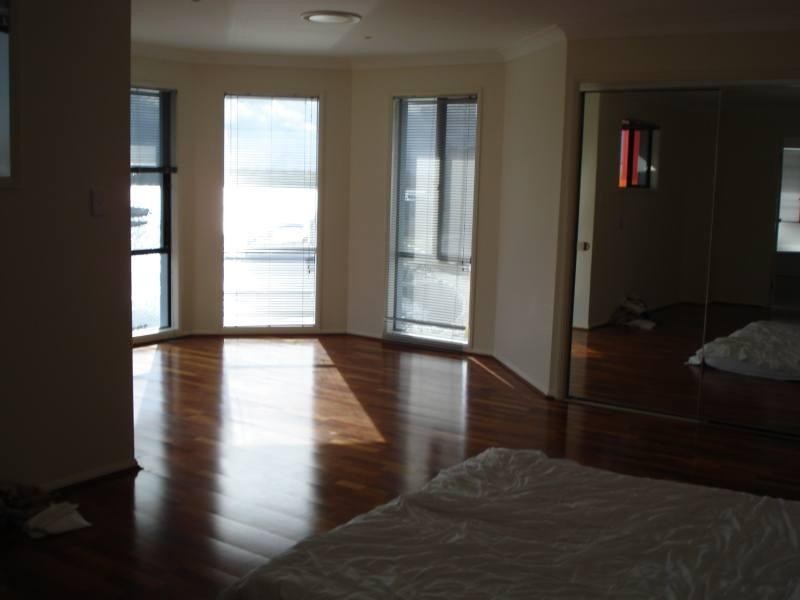 Paradise Point QLD 4216