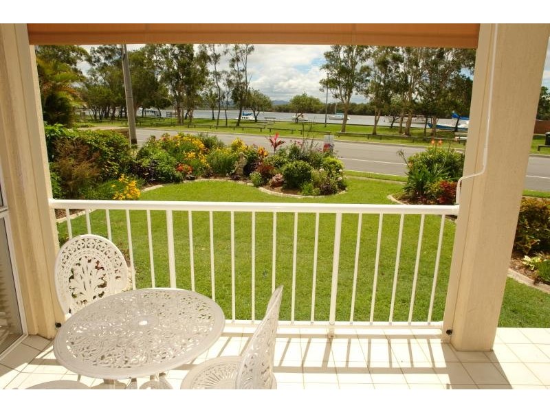 Paradise Point QLD 4216