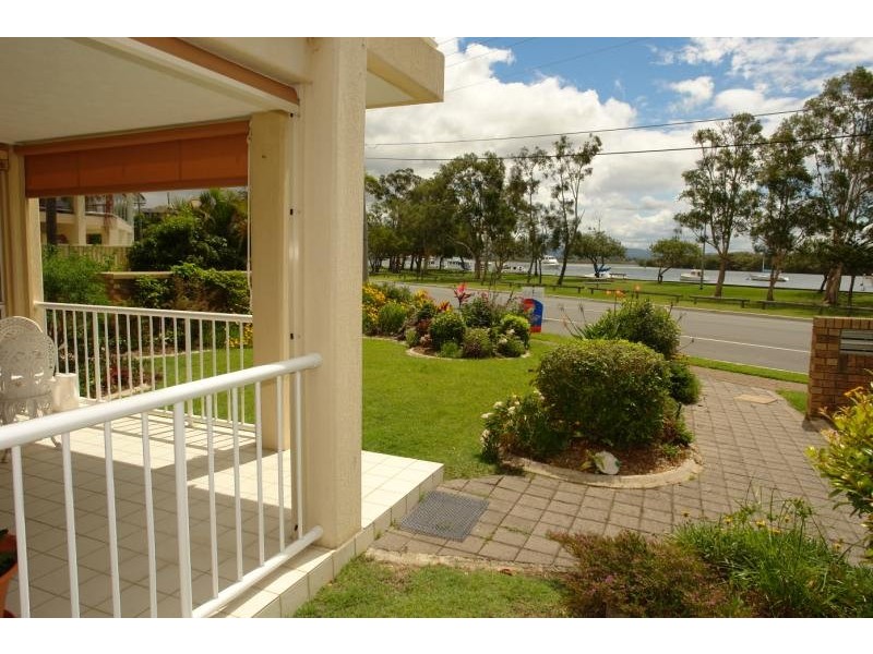 Paradise Point QLD 4216
