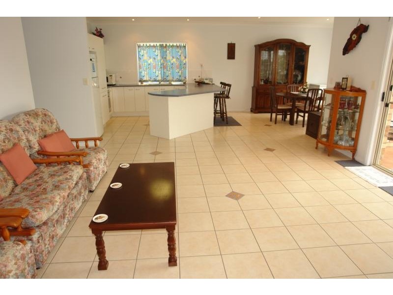 Paradise Point QLD 4216