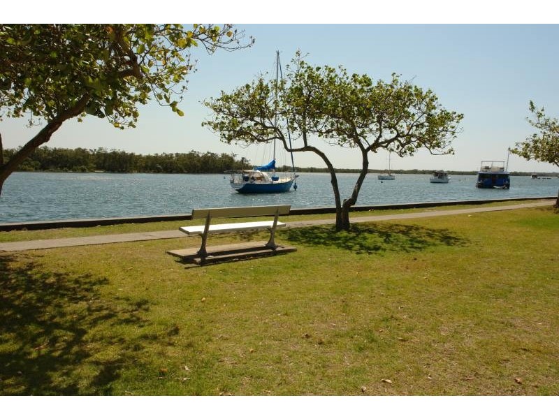 Paradise Point QLD 4216