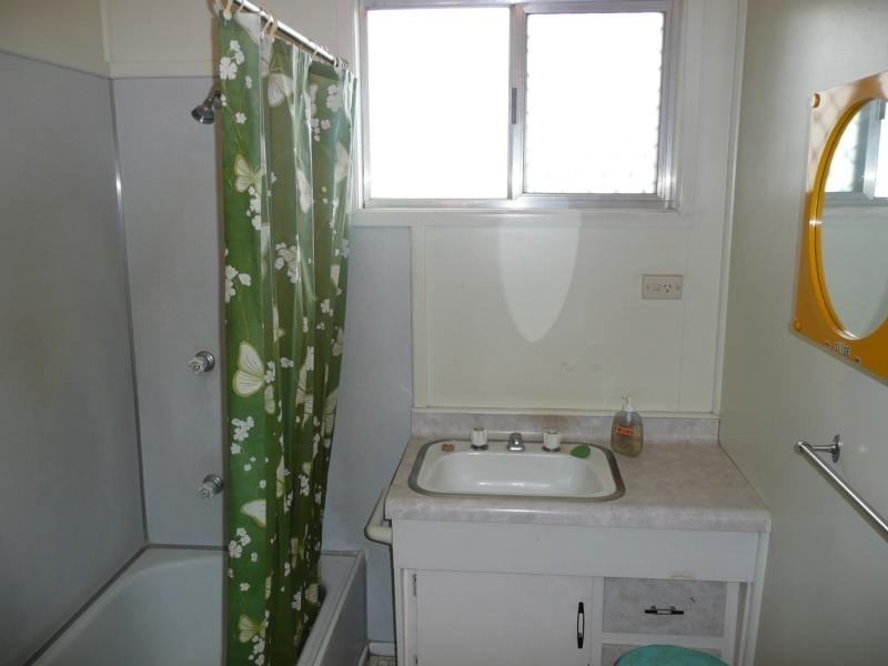 Hollywell QLD 4216