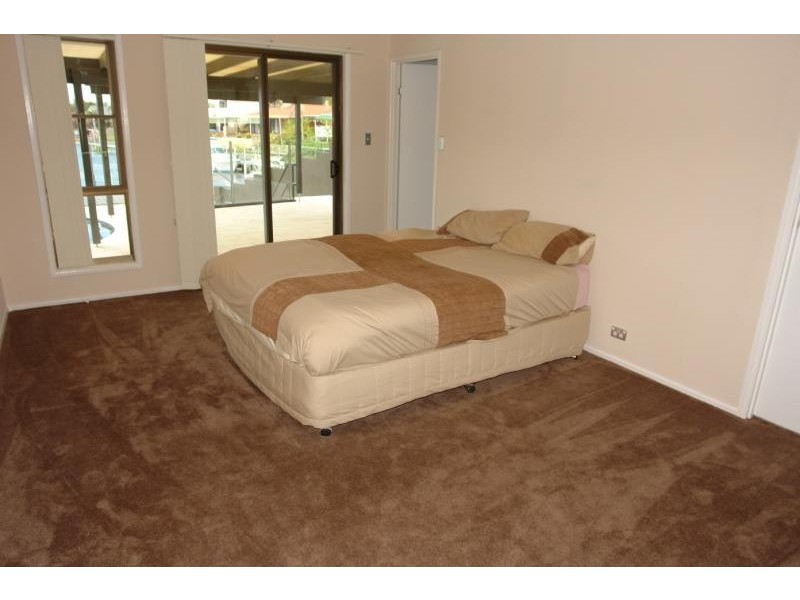 Paradise Point QLD 4216