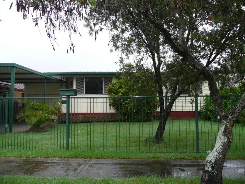 Hollywell QLD 4216