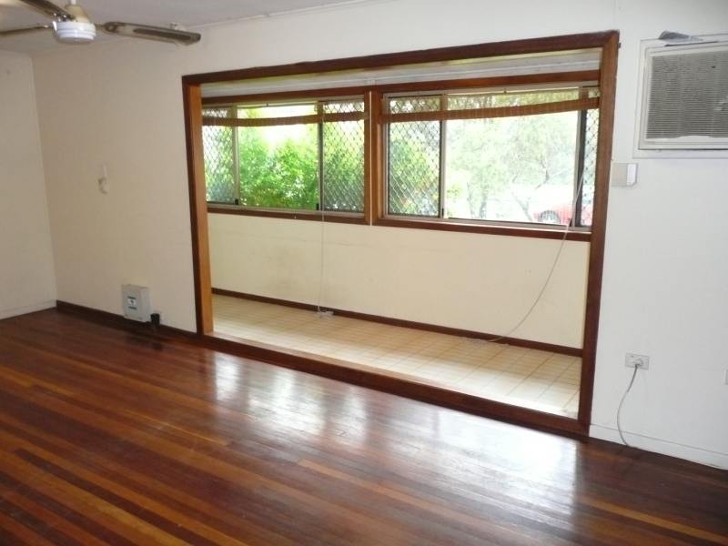 Hollywell QLD 4216