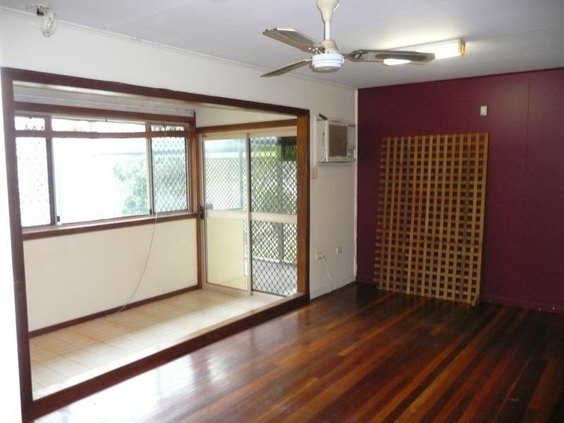 Hollywell QLD 4216