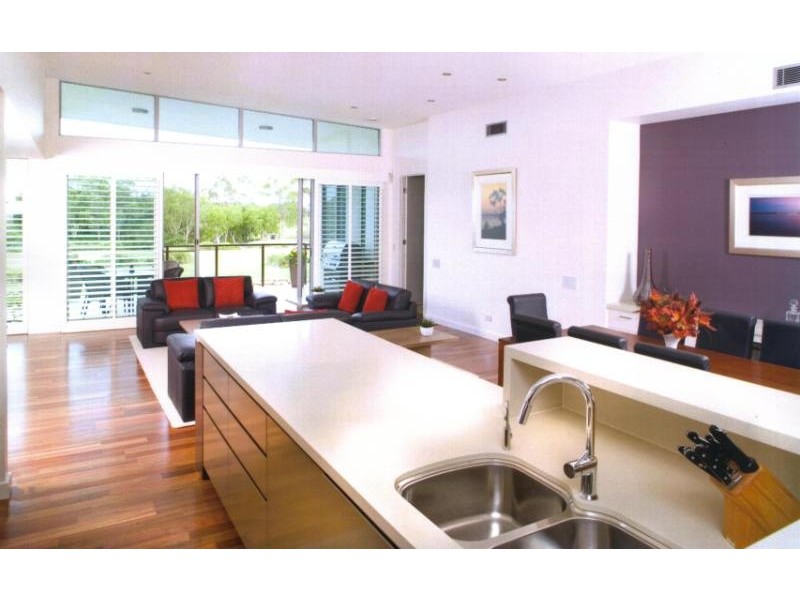 Hope Island QLD 4212