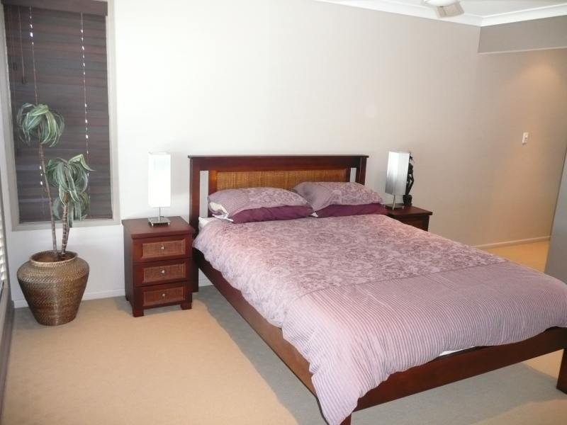 Hope Island QLD 4212