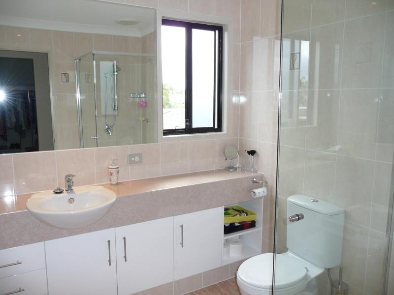 Paradise Point QLD 4216