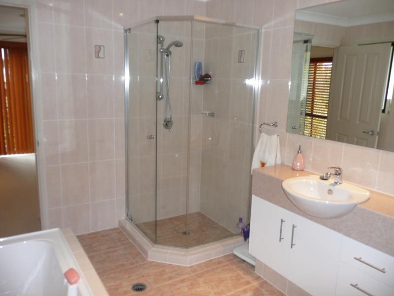 Paradise Point QLD 4216