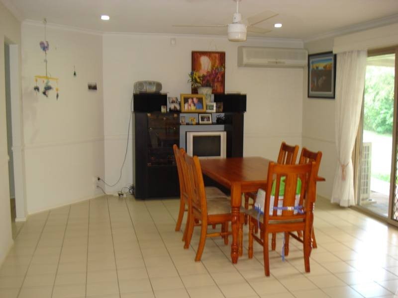 Parkwood QLD 4214