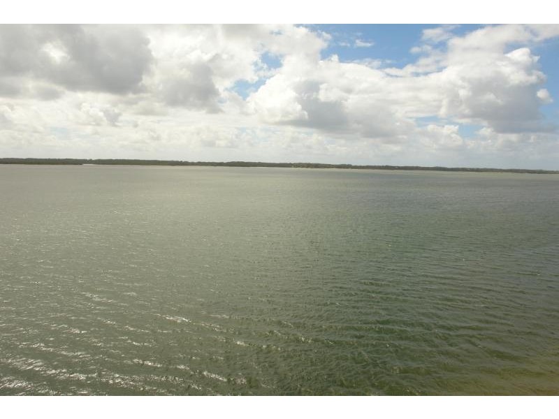 Ephraim Island QLD 4216