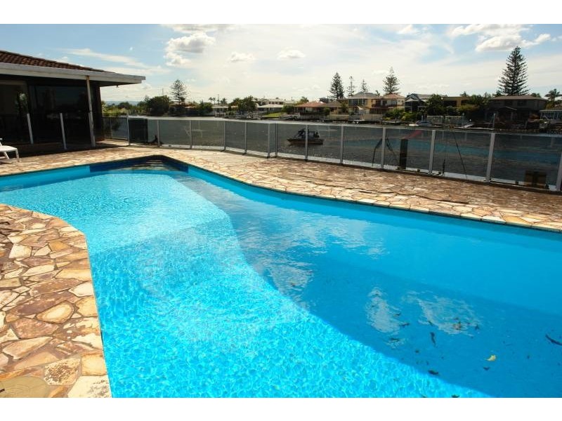 Broadbeach Waters QLD 4218