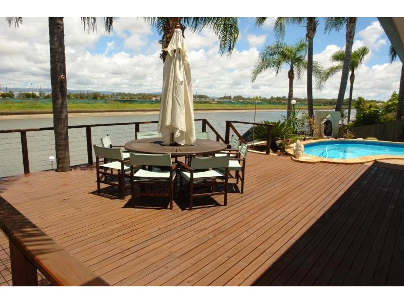 Biggera Waters QLD 4216