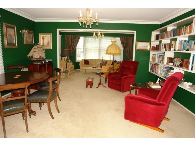 Broadbeach Waters QLD 4218