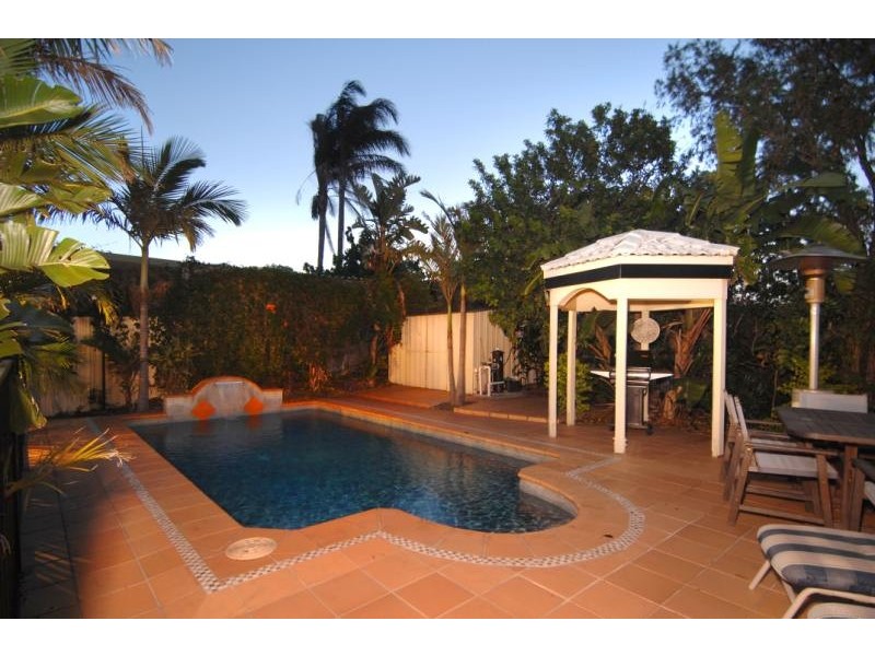 Paradise Point QLD 4216