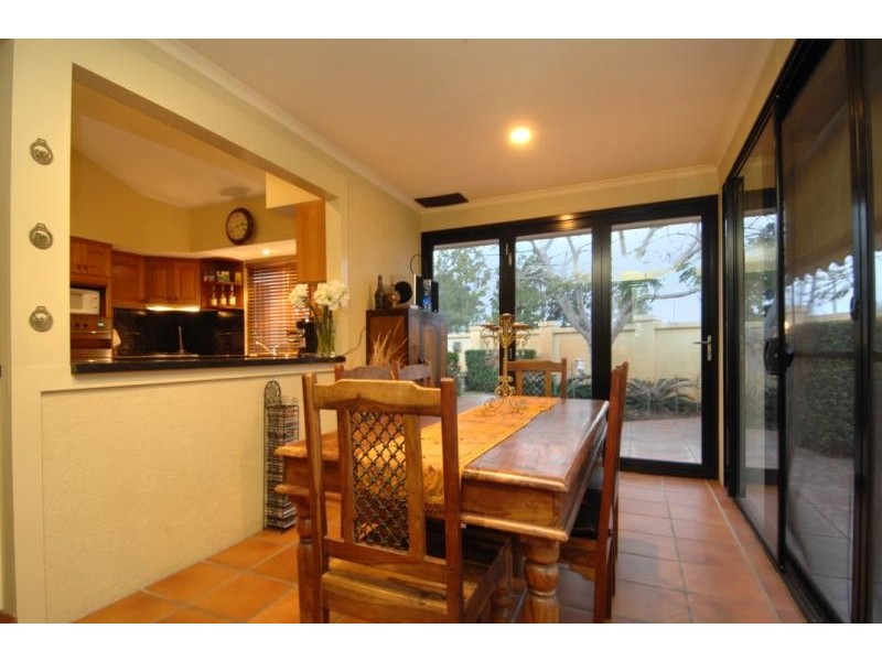 Paradise Point QLD 4216