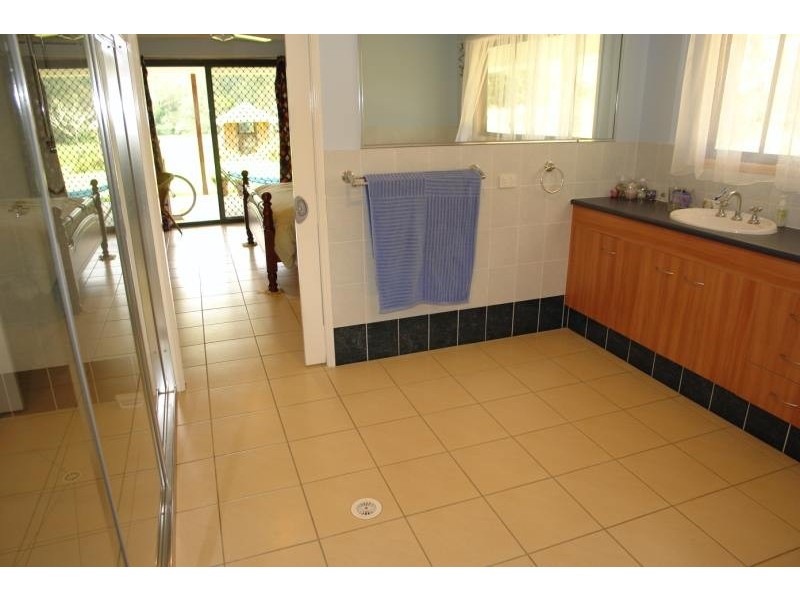 Wongawallan QLD 4210