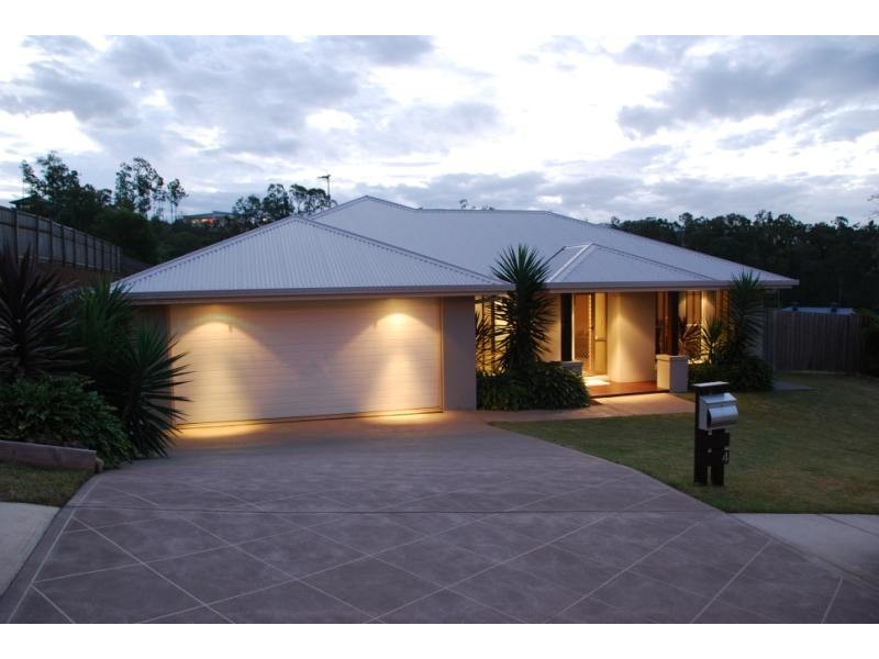 Pacific Pines QLD 4211
