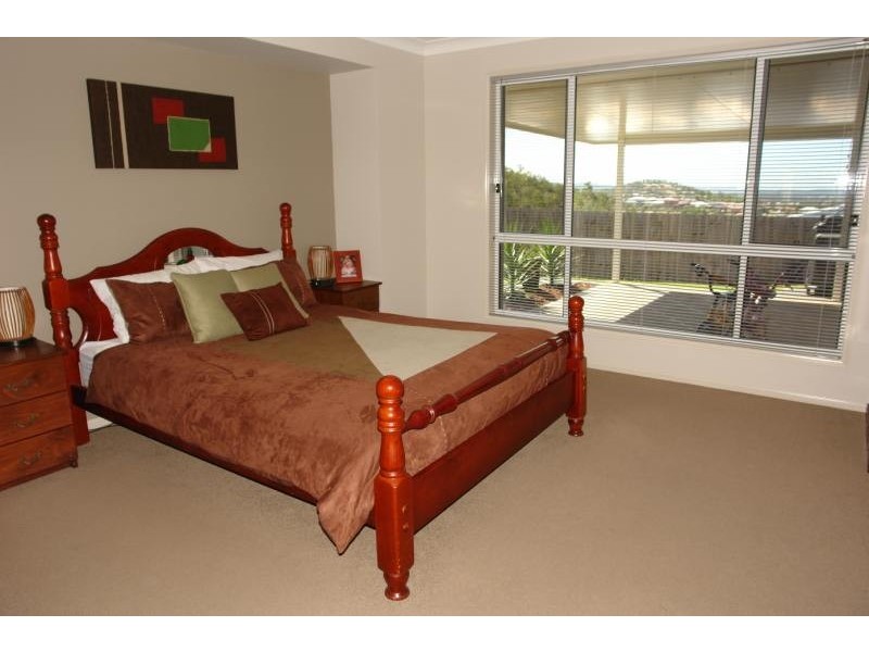 Pacific Pines QLD 4211