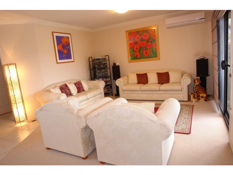 Pacific Pines QLD 4211