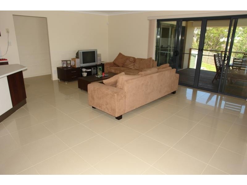 Pacific Pines QLD 4211