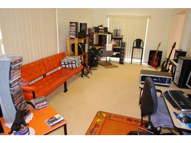 Pacific Pines QLD 4211