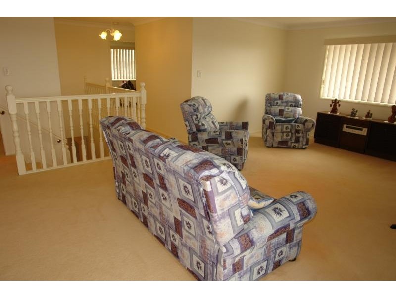 Pacific Pines QLD 4211