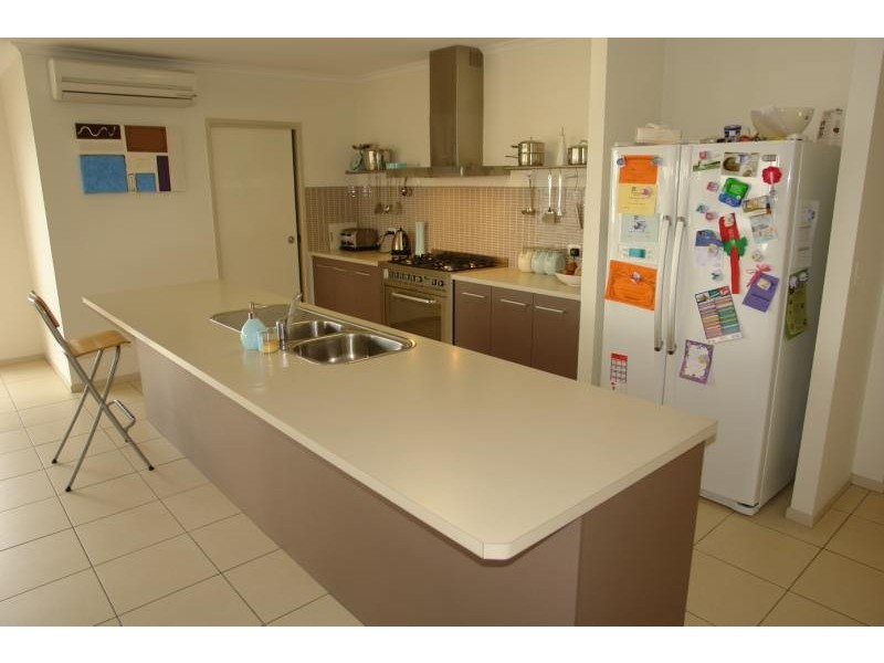 Pacific Pines QLD 4211