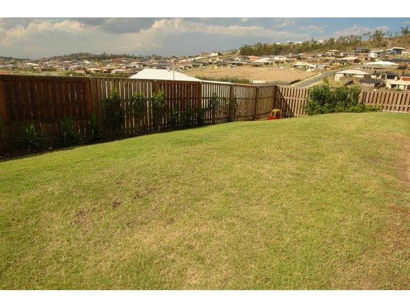 Pacific Pines QLD 4211